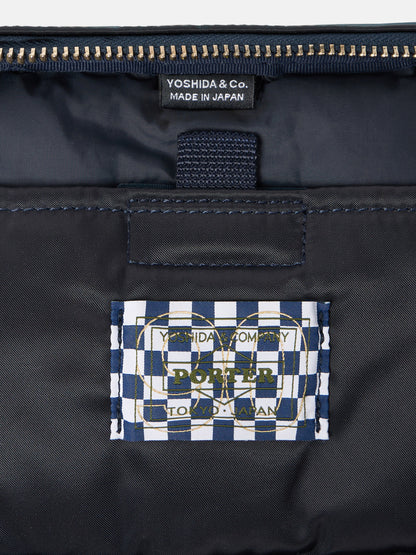 9200005 HAND CORROSION ON NYLON TWILL